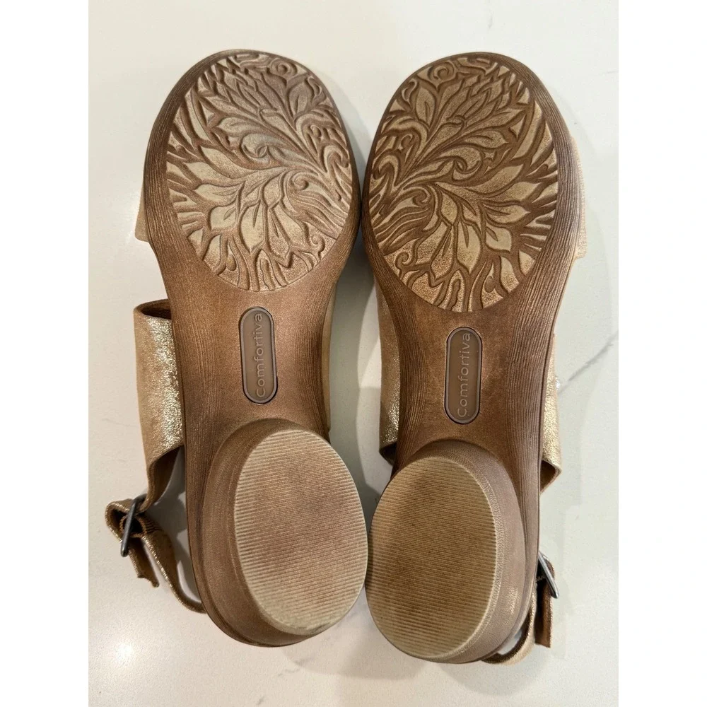 Comfortiva Pillowtop Nelma Gold Metallic Leather Slingback Sandals‎ Women's 10M